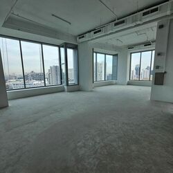 Arc 380 (D8), Office #496457321